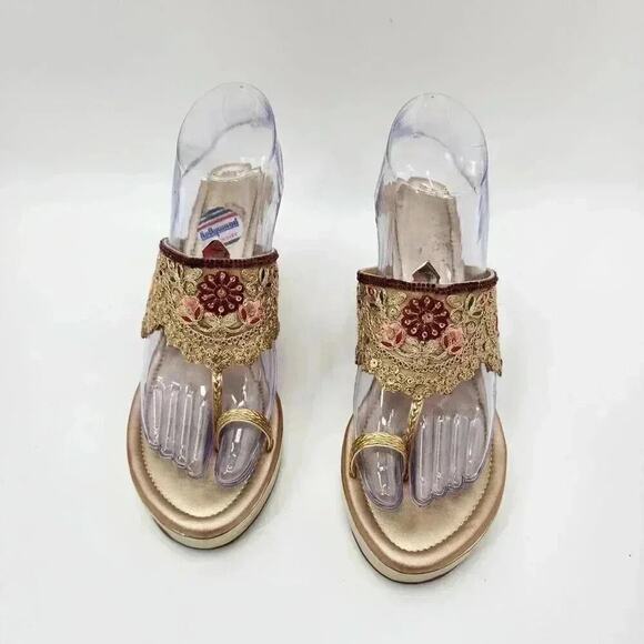 Gold Heels Platform Block High Red Bridal Embroidered Embellished Sandals Size 7 - Picture 3 of 5